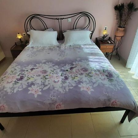 Ioannis - Room With Balcony Near Limnopula Gavrolimni Exterior foto